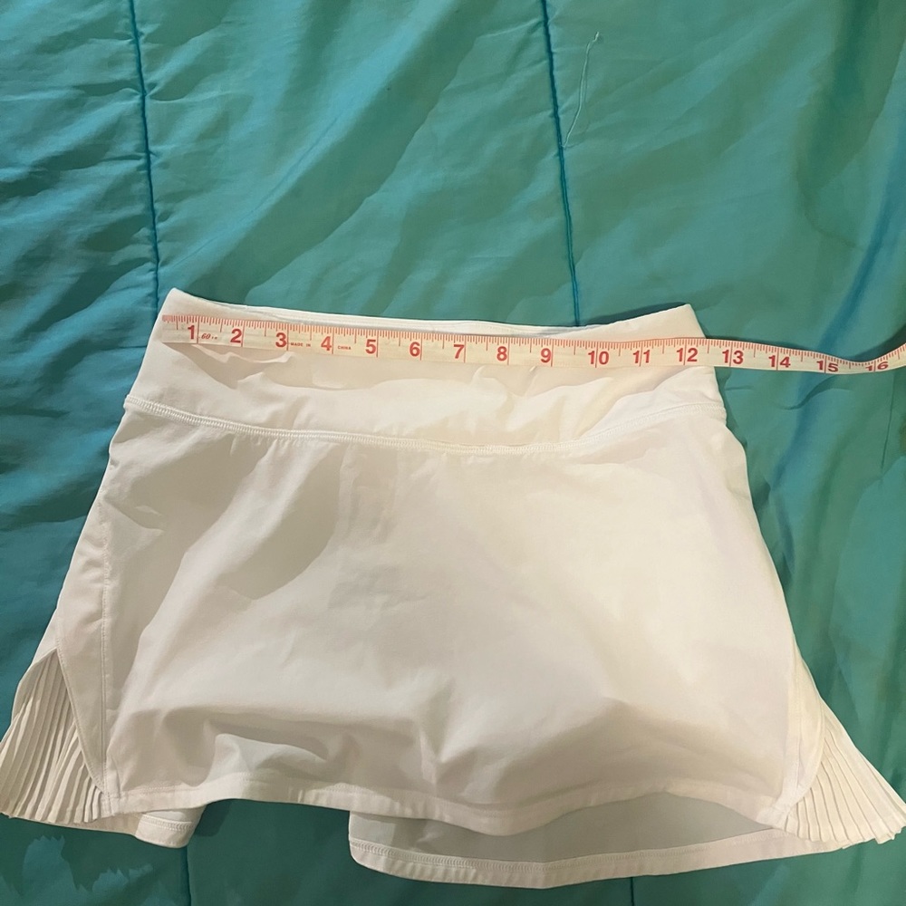 lululemon play off the pleats size 2 no visible flaws